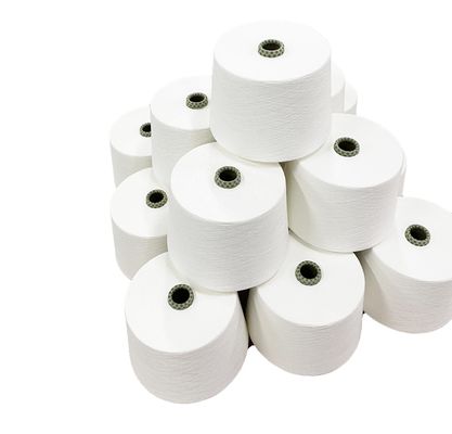 100% de viscosa Ne30/1 Siro Compacto de hilado para tejer y tejer de excelente valor