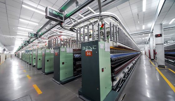 Cabaño peinado NE32/1 Siro Hijo compacto para tejido y punto Excelente capacidad de teñido